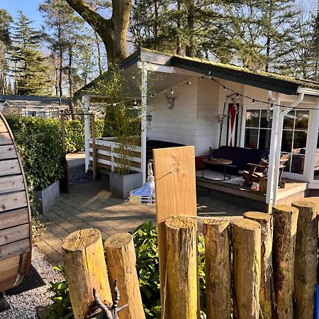 Het Verwende Nest Lodge, Wellness Lodge, Hottub & Sauna 福尔特赫伊曾 外观 照片