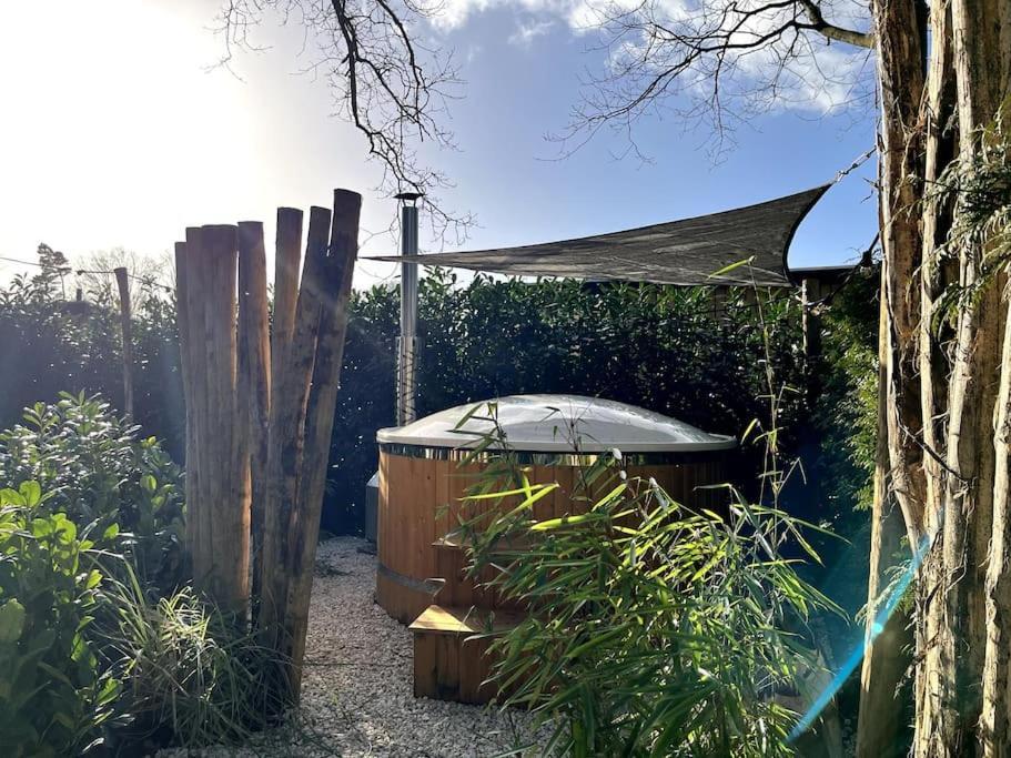 Het Verwende Nest Lodge, Wellness Lodge, Hottub & Sauna 福尔特赫伊曾 外观 照片
