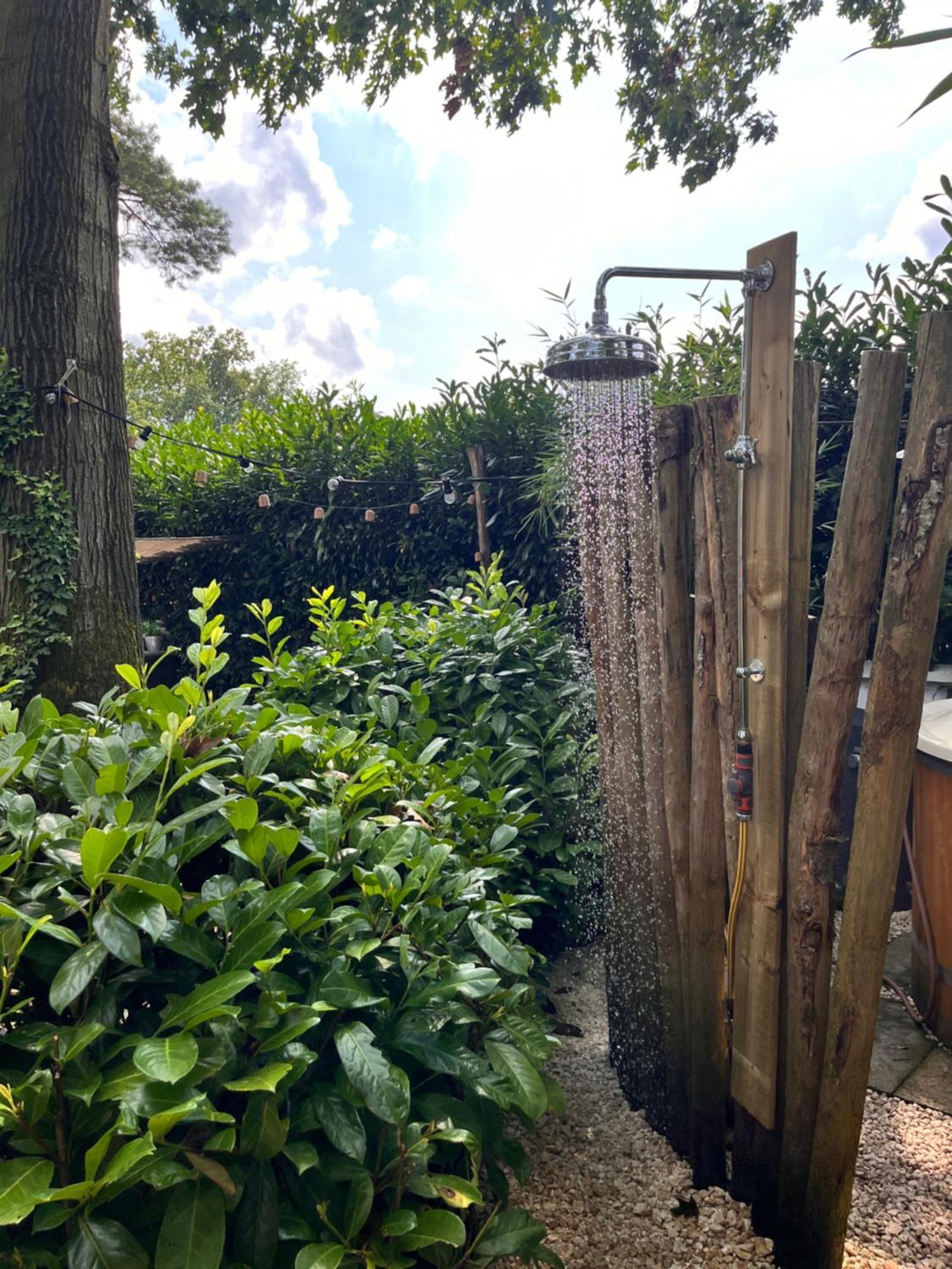 Het Verwende Nest Lodge, Wellness Lodge, Hottub & Sauna 福尔特赫伊曾 外观 照片