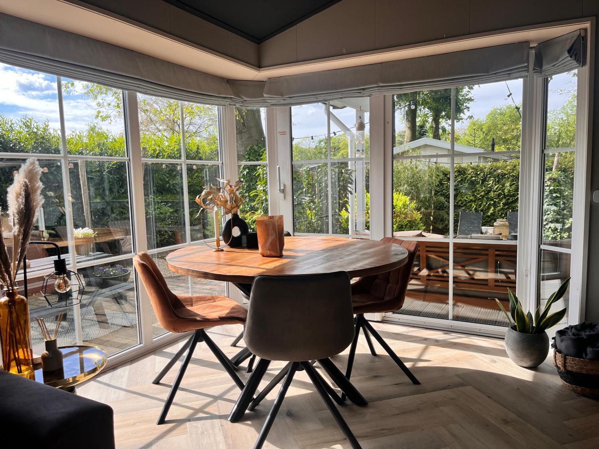 Het Verwende Nest Lodge, Wellness Lodge, Hottub & Sauna 福尔特赫伊曾 外观 照片