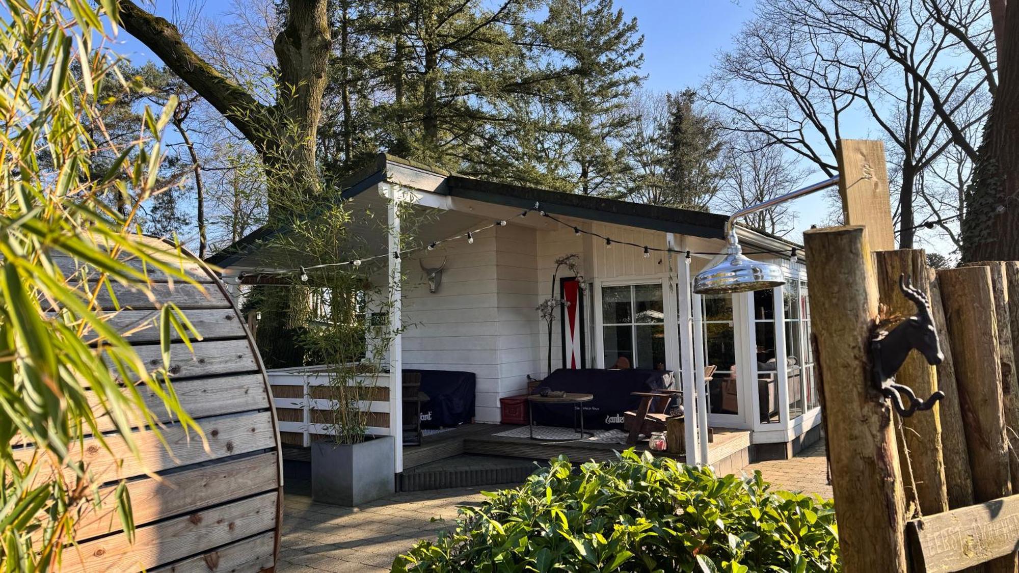 Het Verwende Nest Lodge, Wellness Lodge, Hottub & Sauna 福尔特赫伊曾 外观 照片