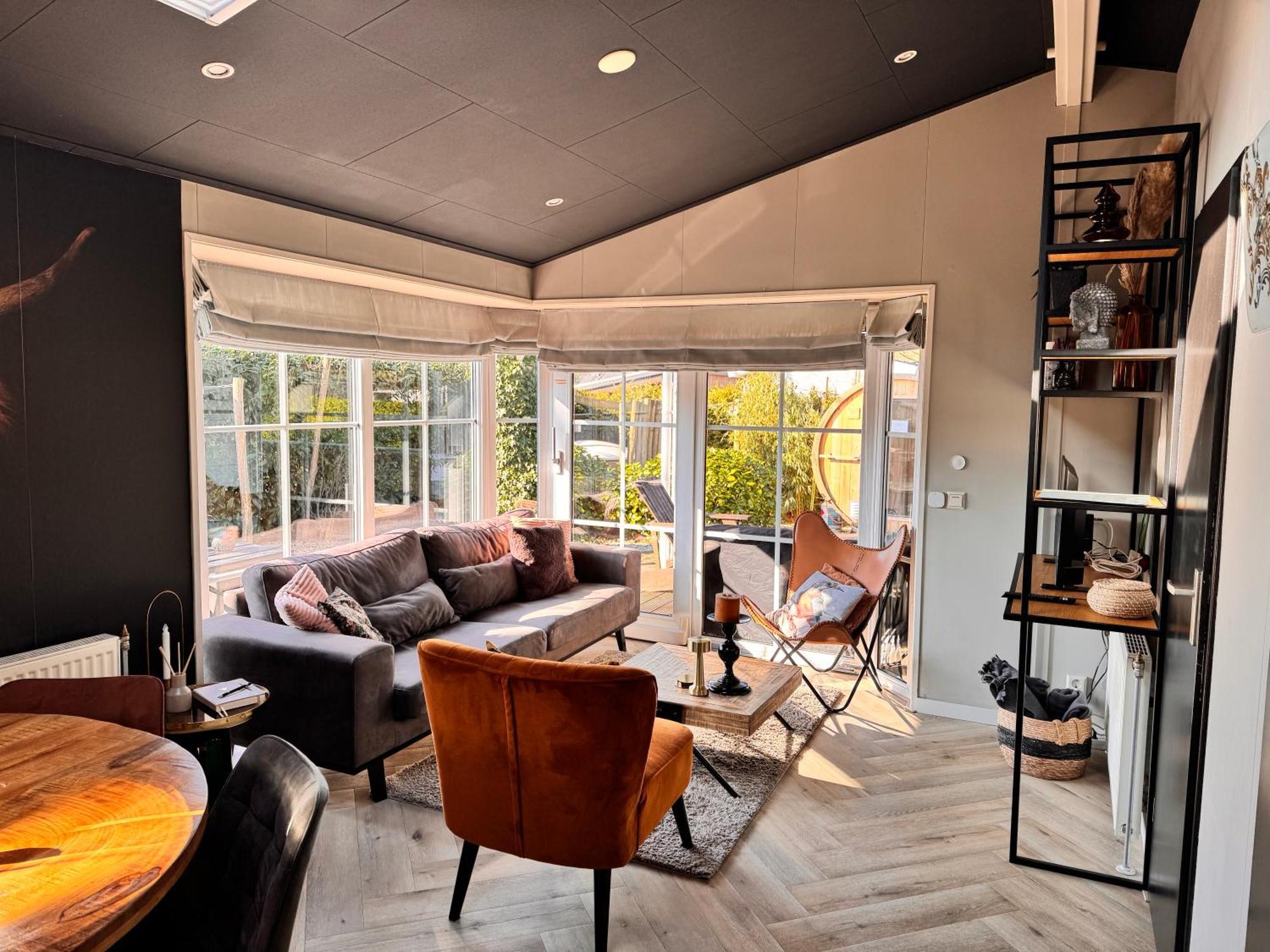 Het Verwende Nest Lodge, Wellness Lodge, Hottub & Sauna 福尔特赫伊曾 外观 照片